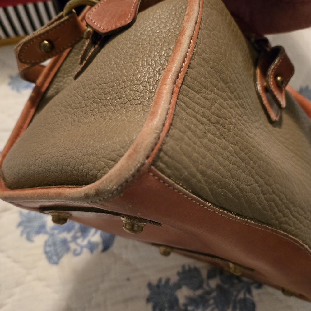 Dooney & Bourke AWL Tan Satchel Purse - Vintage - Picture 10 of 11